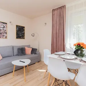 Apartment Mokotow Reytan By Renters, Warsaw